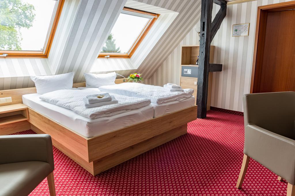 Hotel Schwarzer Adler Tangermünde מראה חיצוני תמונה